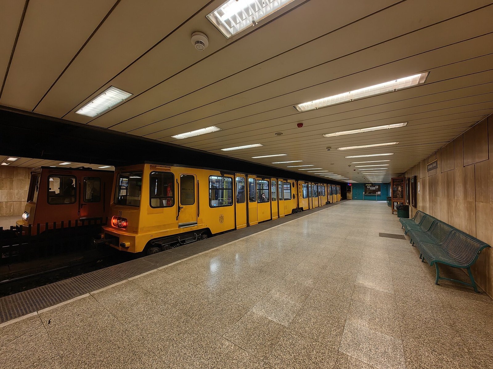 Budapest, M1 metró, Széchenyi fürdő, 6