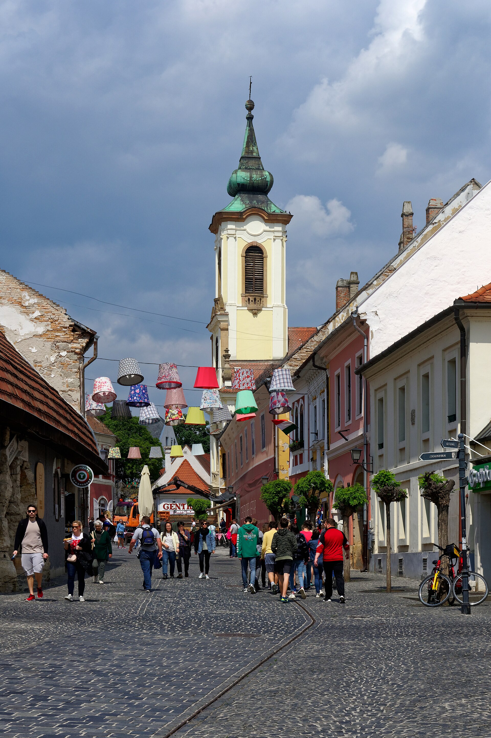 The main square of Szentendre, north of Budapest