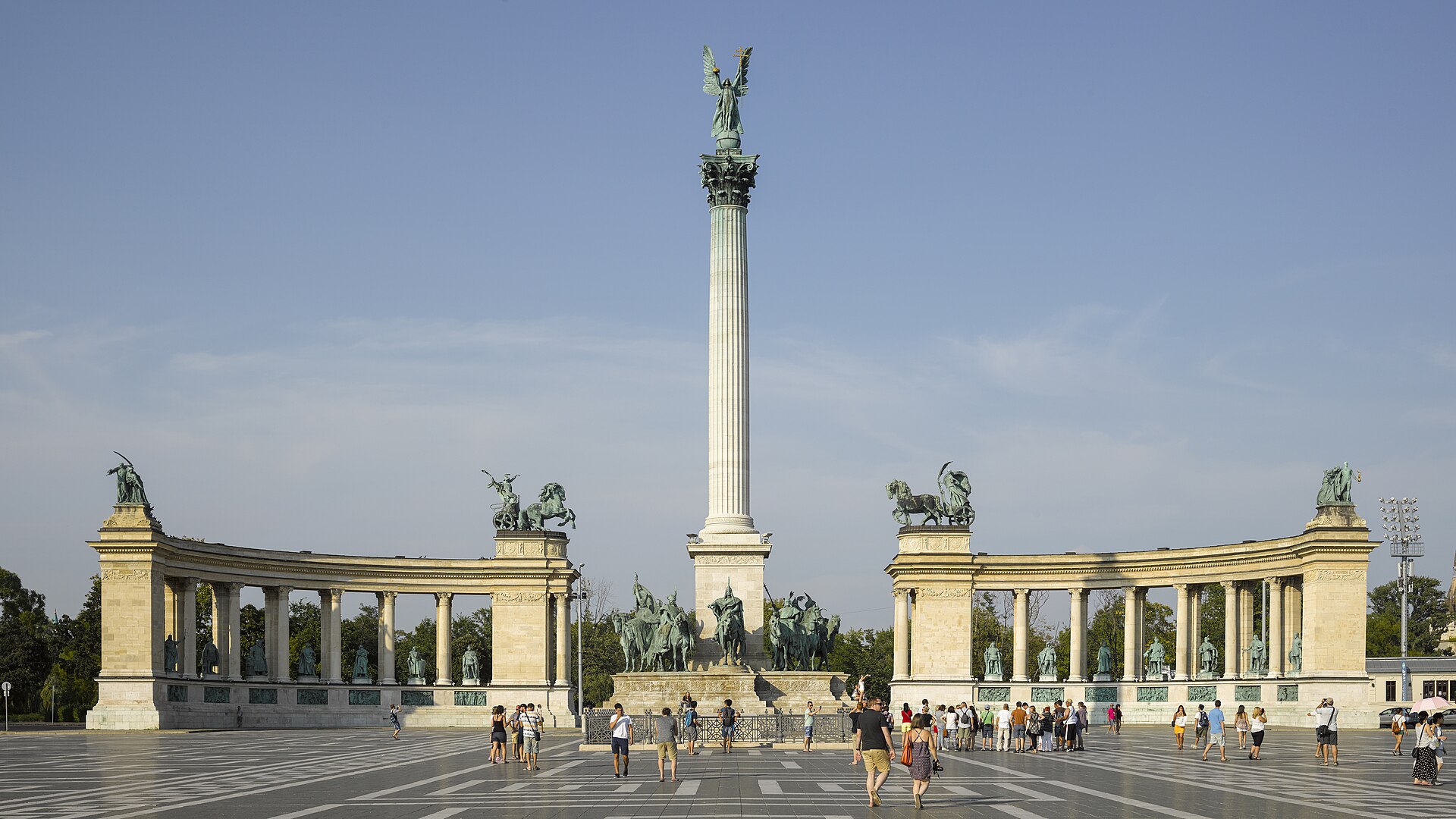 The colonnade at Heroes' Square