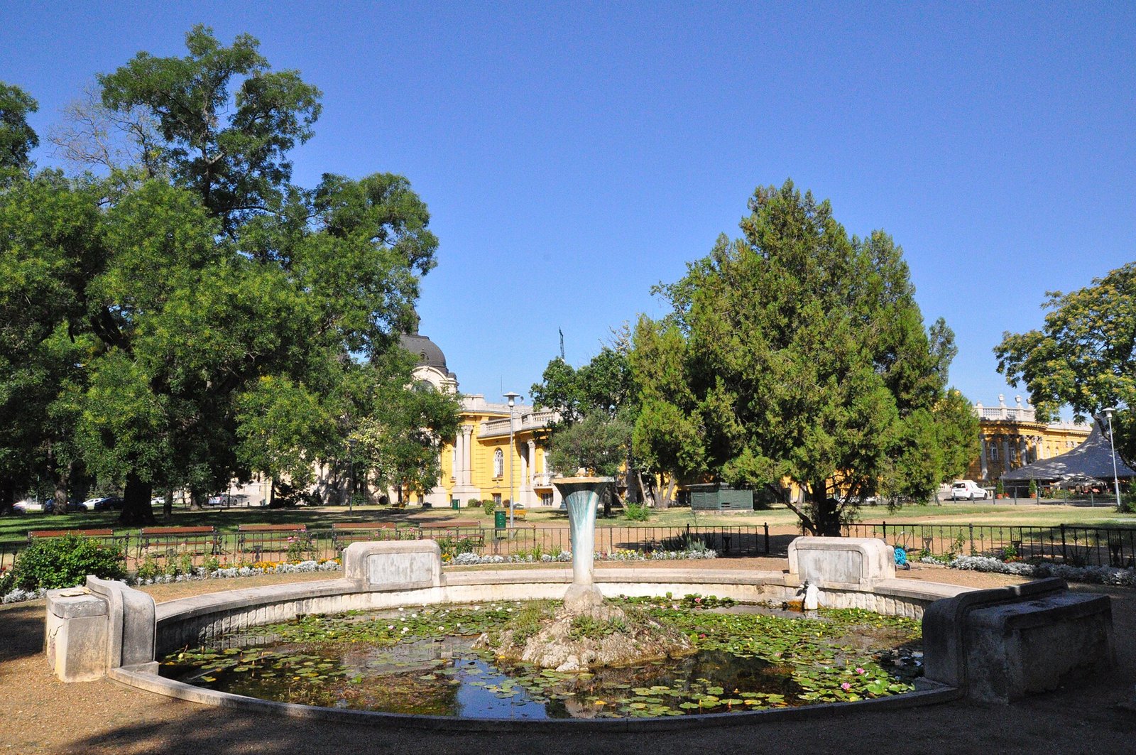 Budapest, Széchenyi fürdő, ivókút, 2