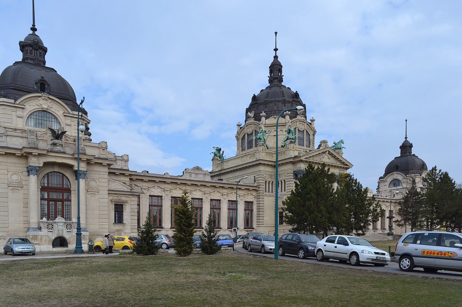 Széchenyi thermal bath, Budapest 3