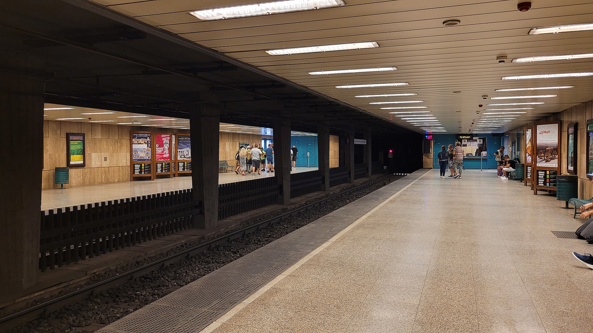 Széchenyi fürdő station