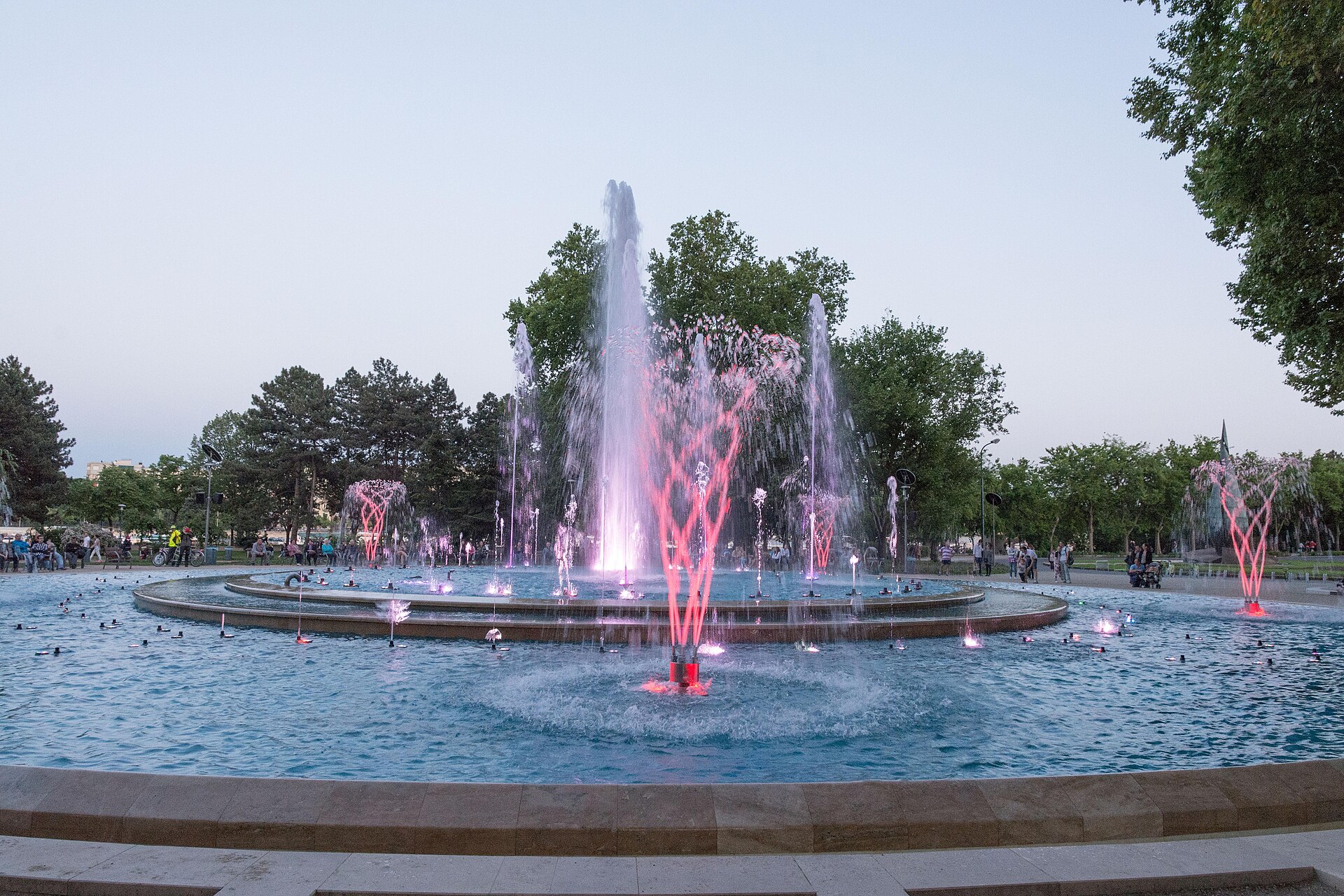 The musical fountain lit on Margaret Island